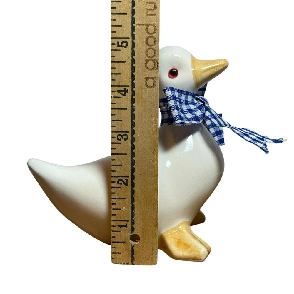 Ceramic‎ Country Farmhouse Goose Blue Gingham Neck Ribbon & Red Beaded Eyes 5
